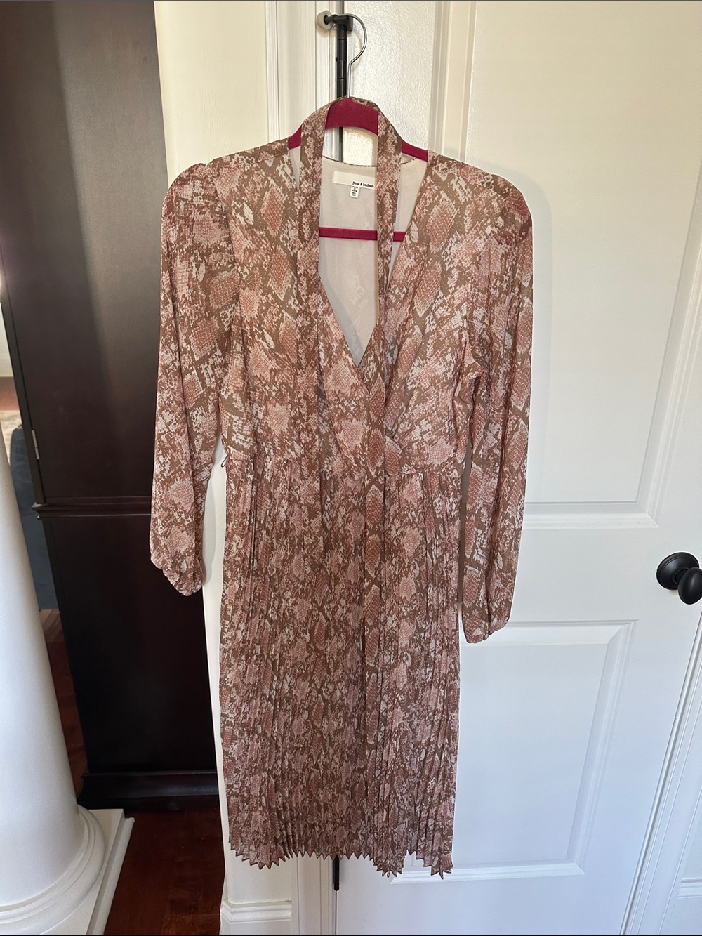 june & hudson Brown Snake-Print Long Sleeve V-Neck Dress